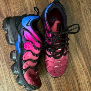 Nikes Used but in condition